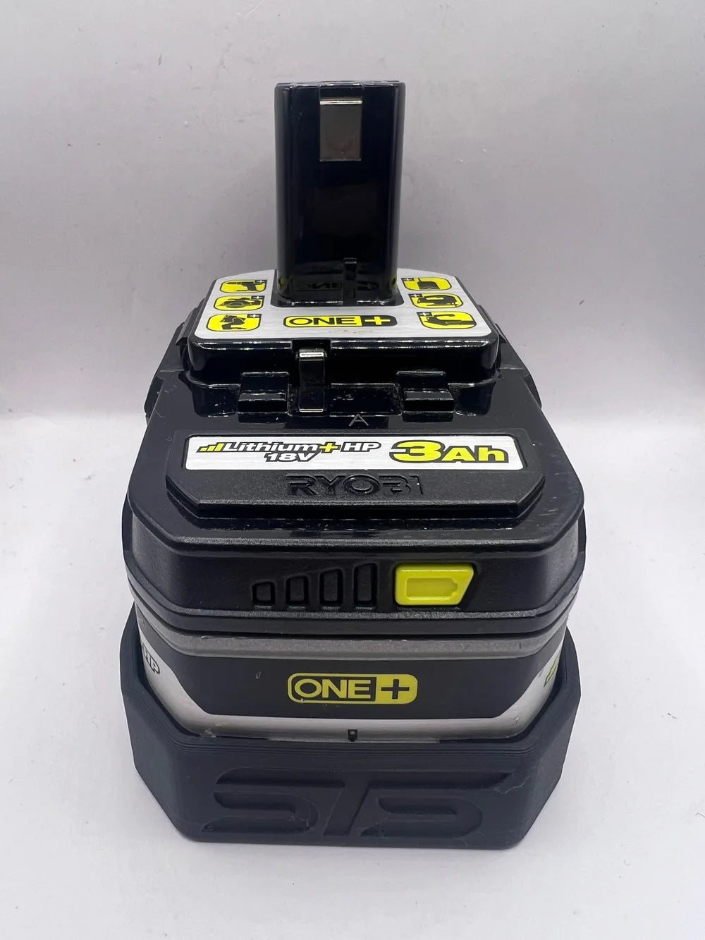 STS Auto Design RY1830 – Magnetic Battery Cover for Ryobi 3Ah P191