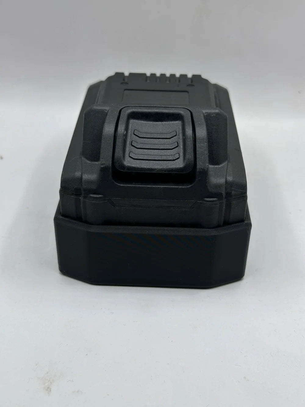 STS Auto Design MT2050 – Matco 20V 5.0Ah Magnetic Battery Cover
