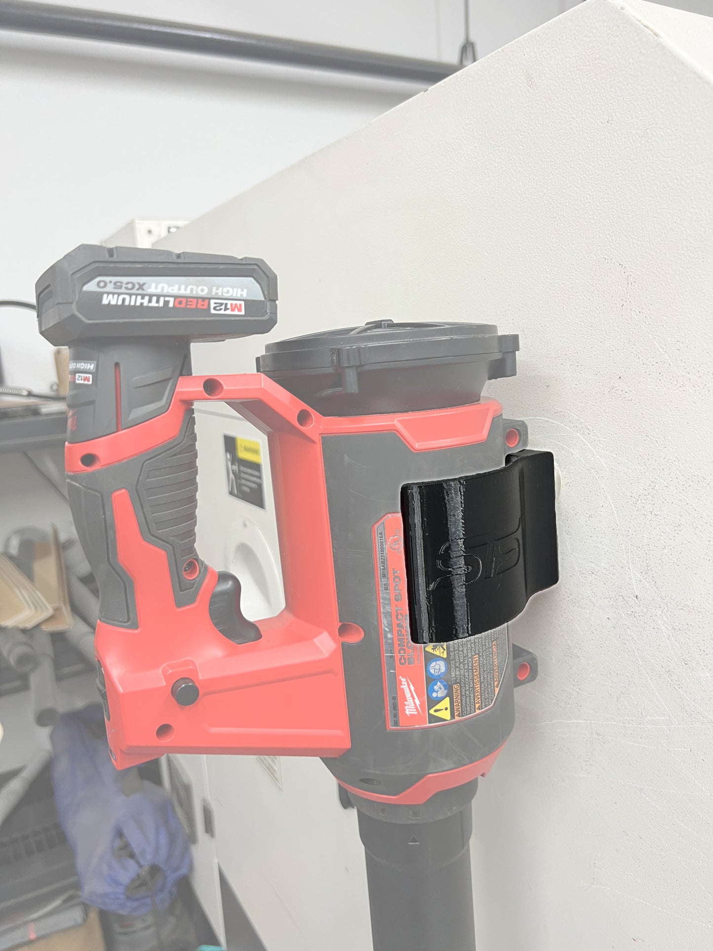 STS Auto Design STSMW12B - Magnetic Mount for Milwaukee M12 Blower