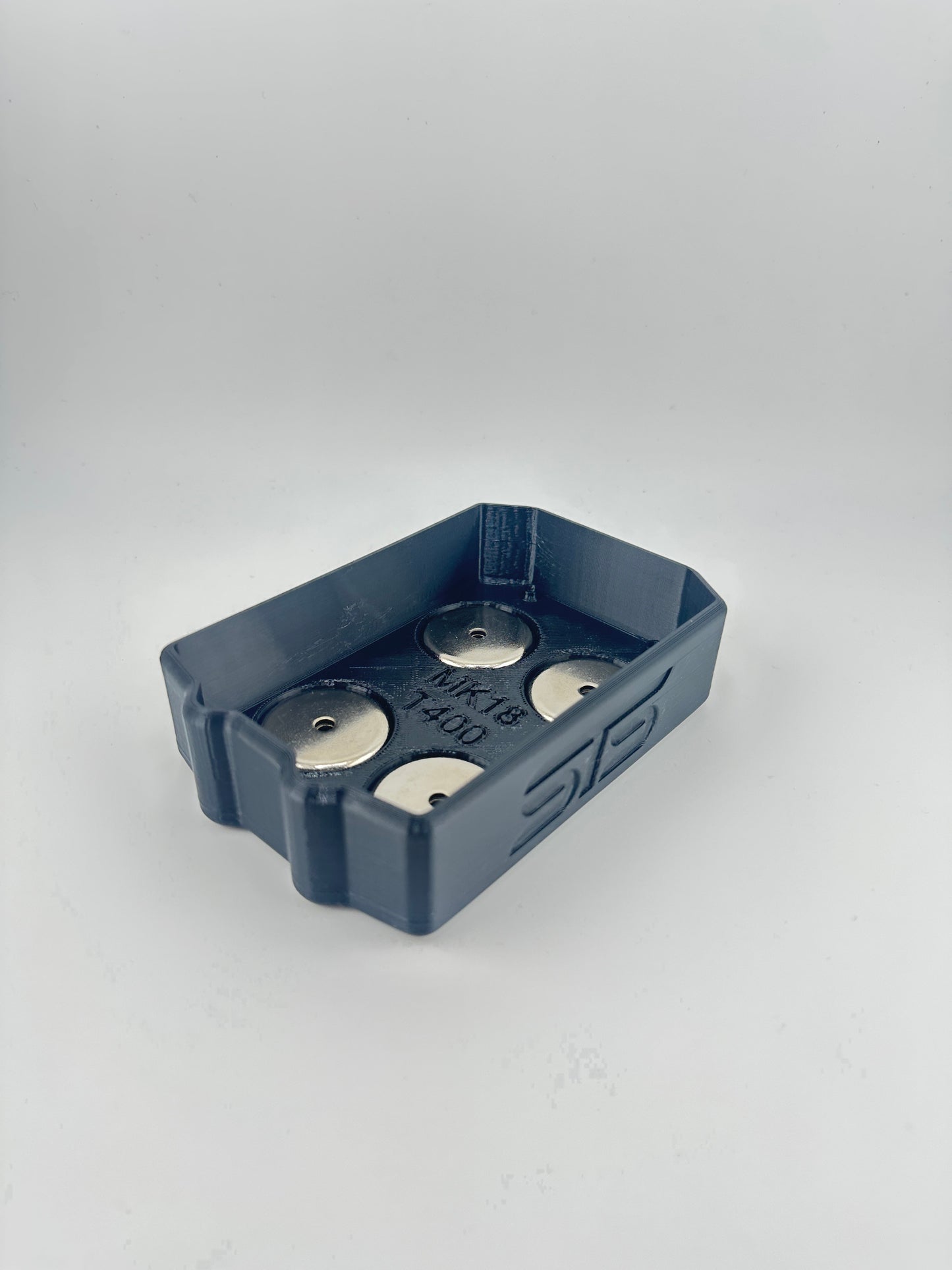 STS Auto Design MK18T – Flexible Makita 18V 3Ah/5Ah Magnetic Battery Cover