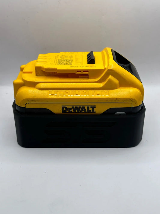 STS Auto Design Tools DWDC206 – DeWalt 20V 6/8Ah Magnetic Battery Cover