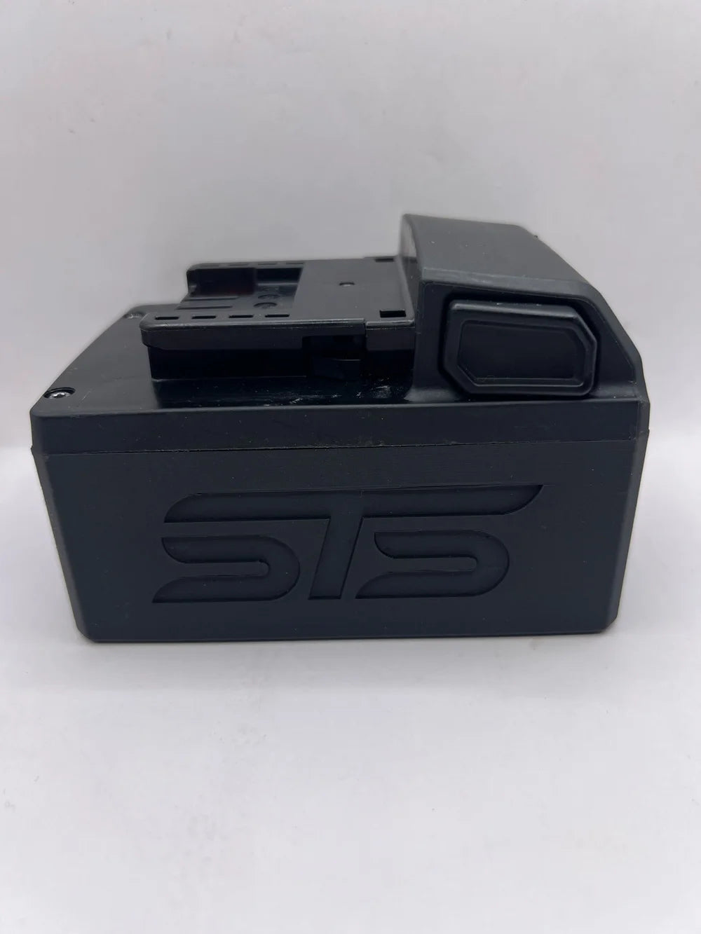 STS Auto Design SN18SL – Magnetic Bottom for Snap-On 18V Side Latch Batteries