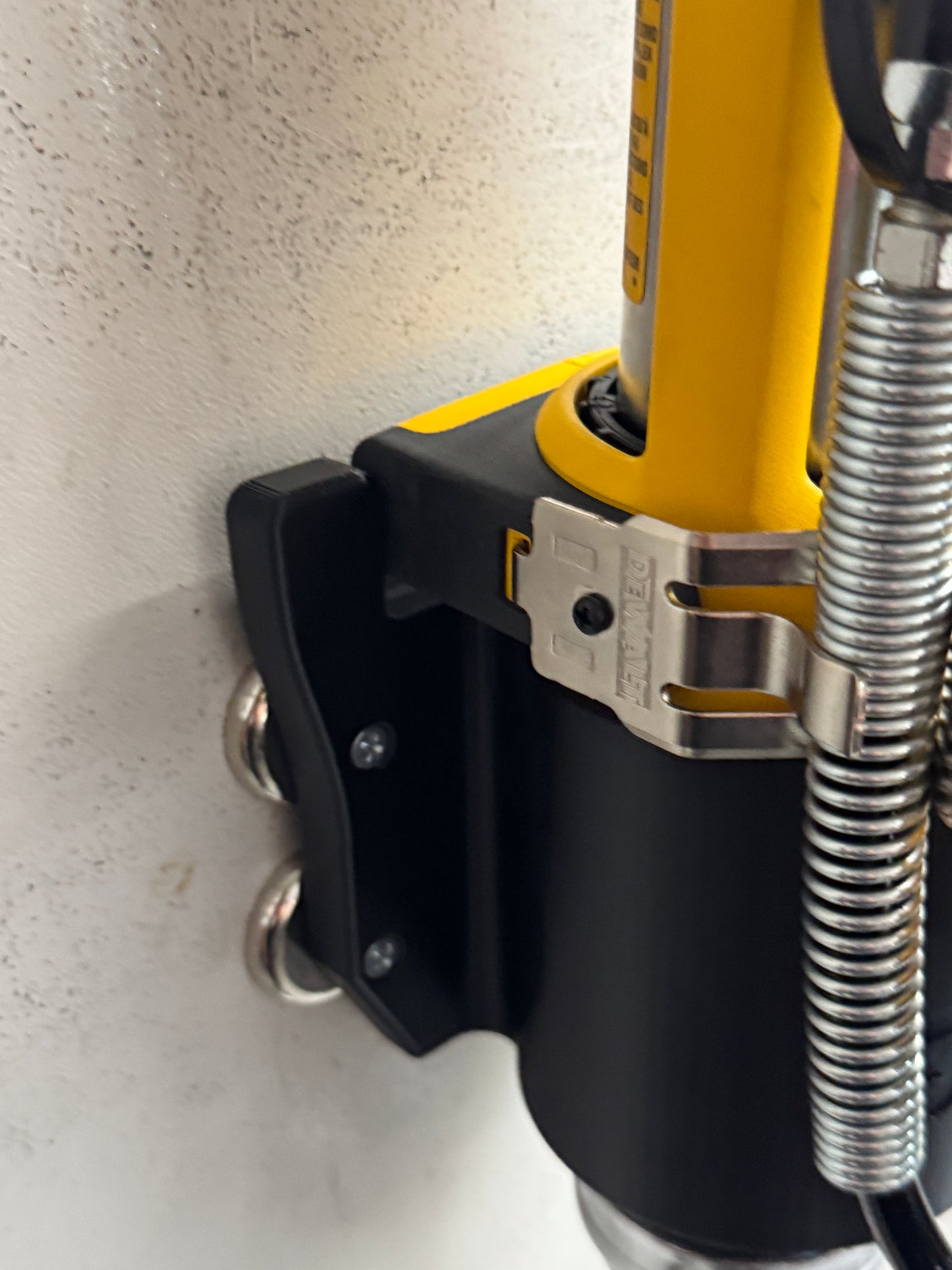 STS Auto Design Tools Magnetic Grease Gun Holder – DWDCGG571