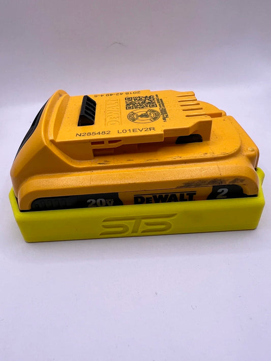 STS Auto Design Tools DCB201 – Dewalt 20V 2.0Ah (DCB201/DCB203) Magnetic Battery Cover