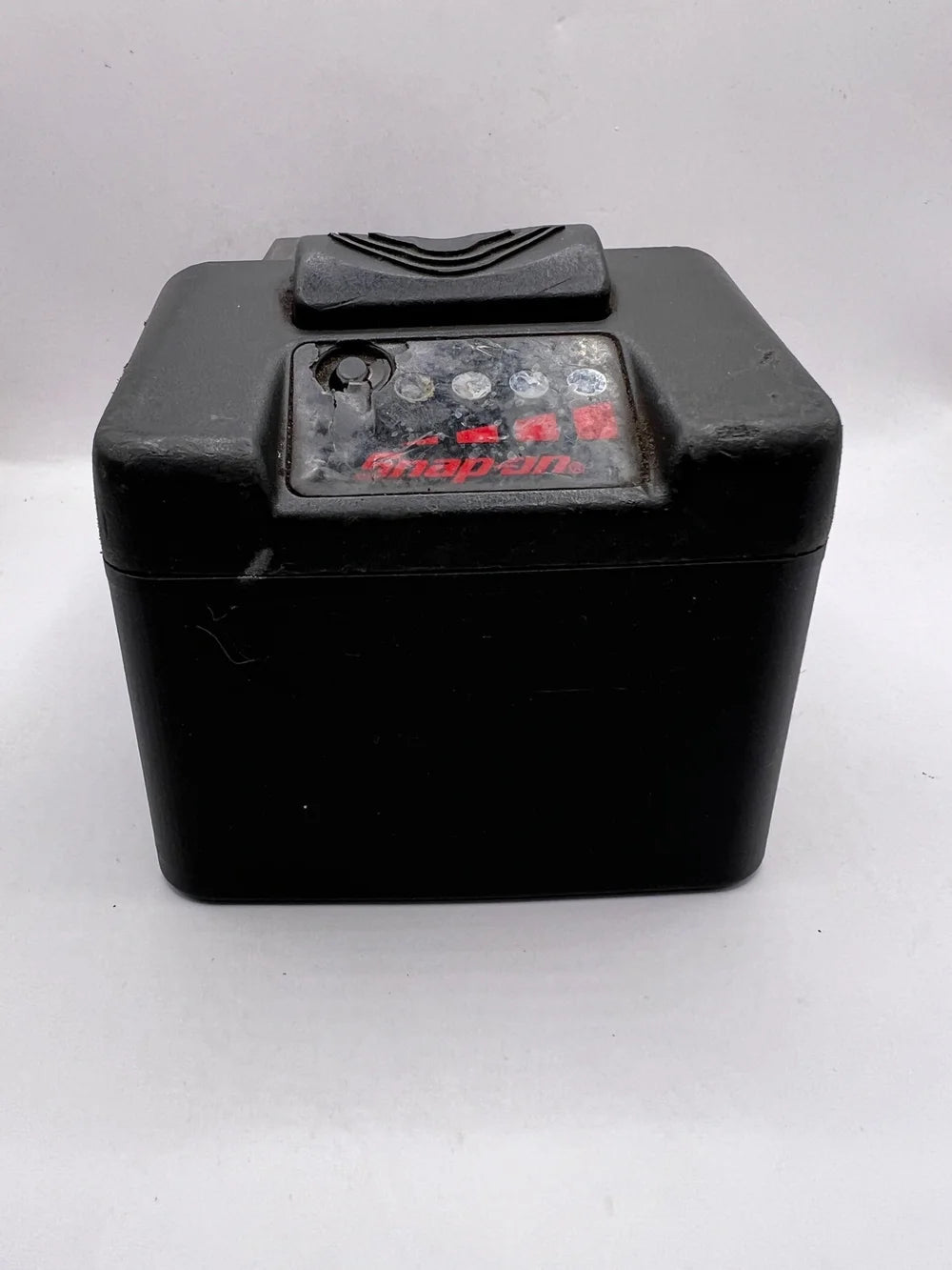 STS Auto Design SN18FL – Magnetic Bottom for Snap-On 18V Front Latch Batteries