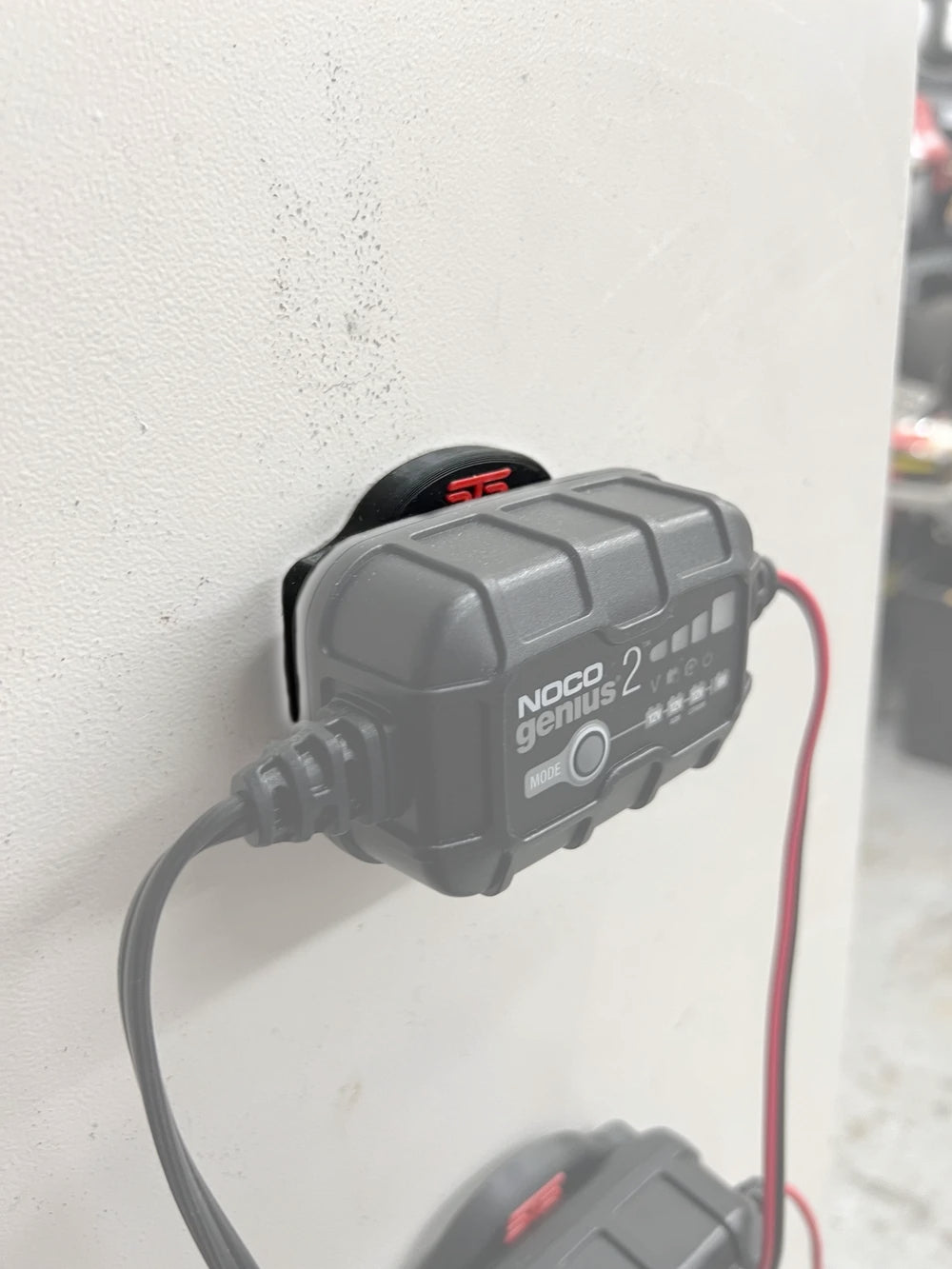 STS Auto Design NOG2 – NOCO Genius 2 Magnetic Charger Plate