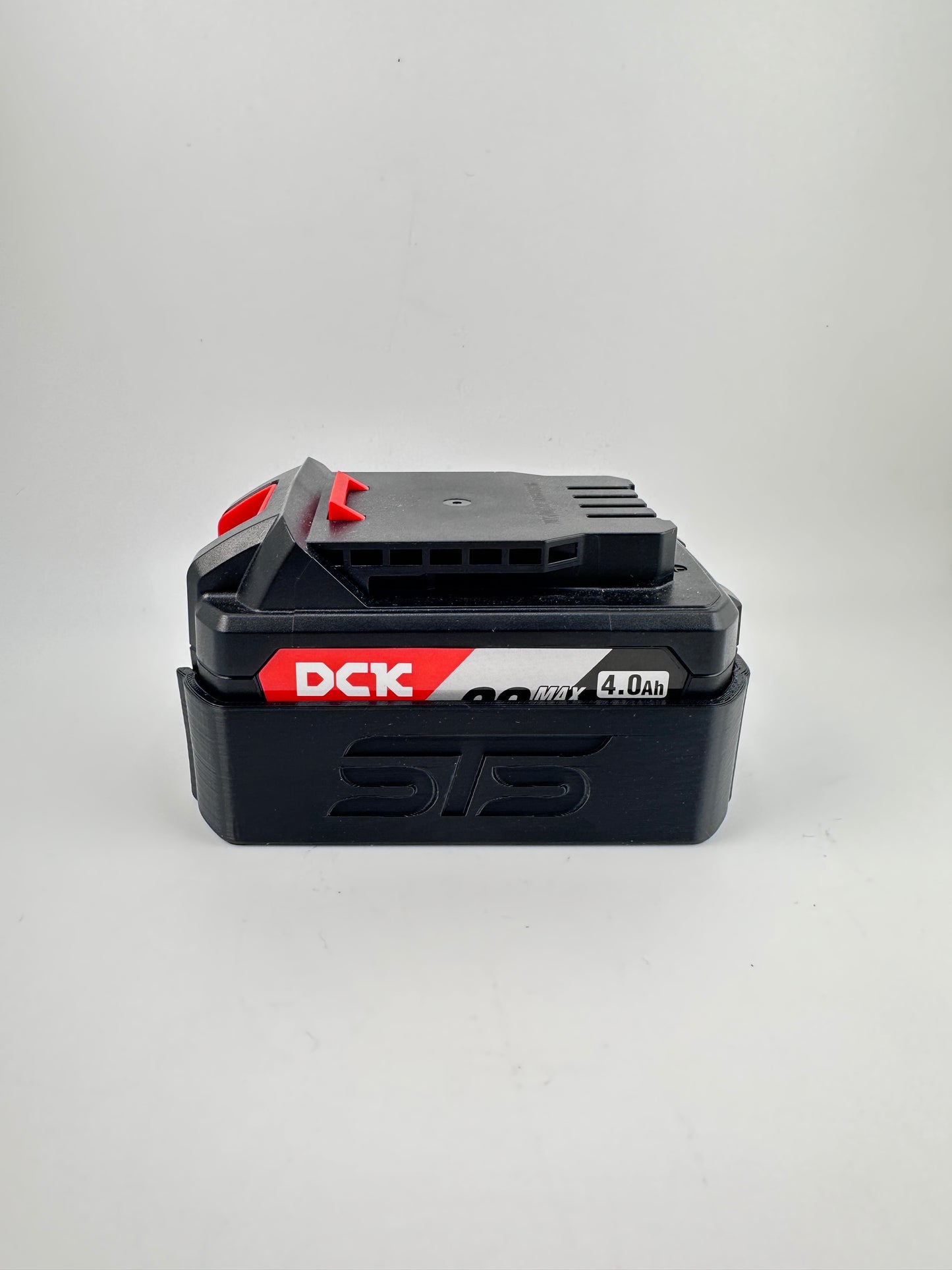 STS Auto Design Tools DCK2040 – DCK 20V 4Ah Magnetic Battery Cover
