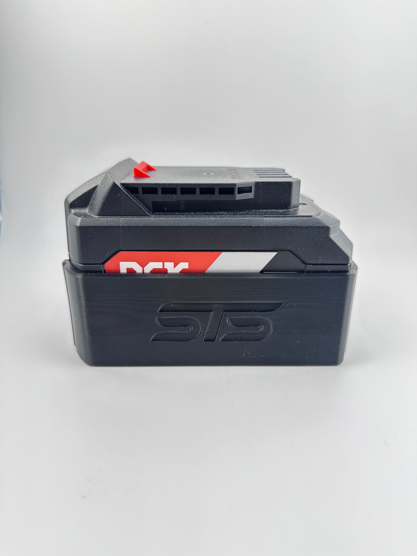 STS Auto Design Tools DCK2060 – DCK 20V 6Ah Magnetic Battery Cover