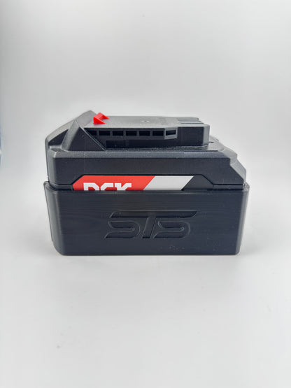 STS Auto Design Tools DCK2060 – DCK 20V 6Ah Magnetic Battery Cover