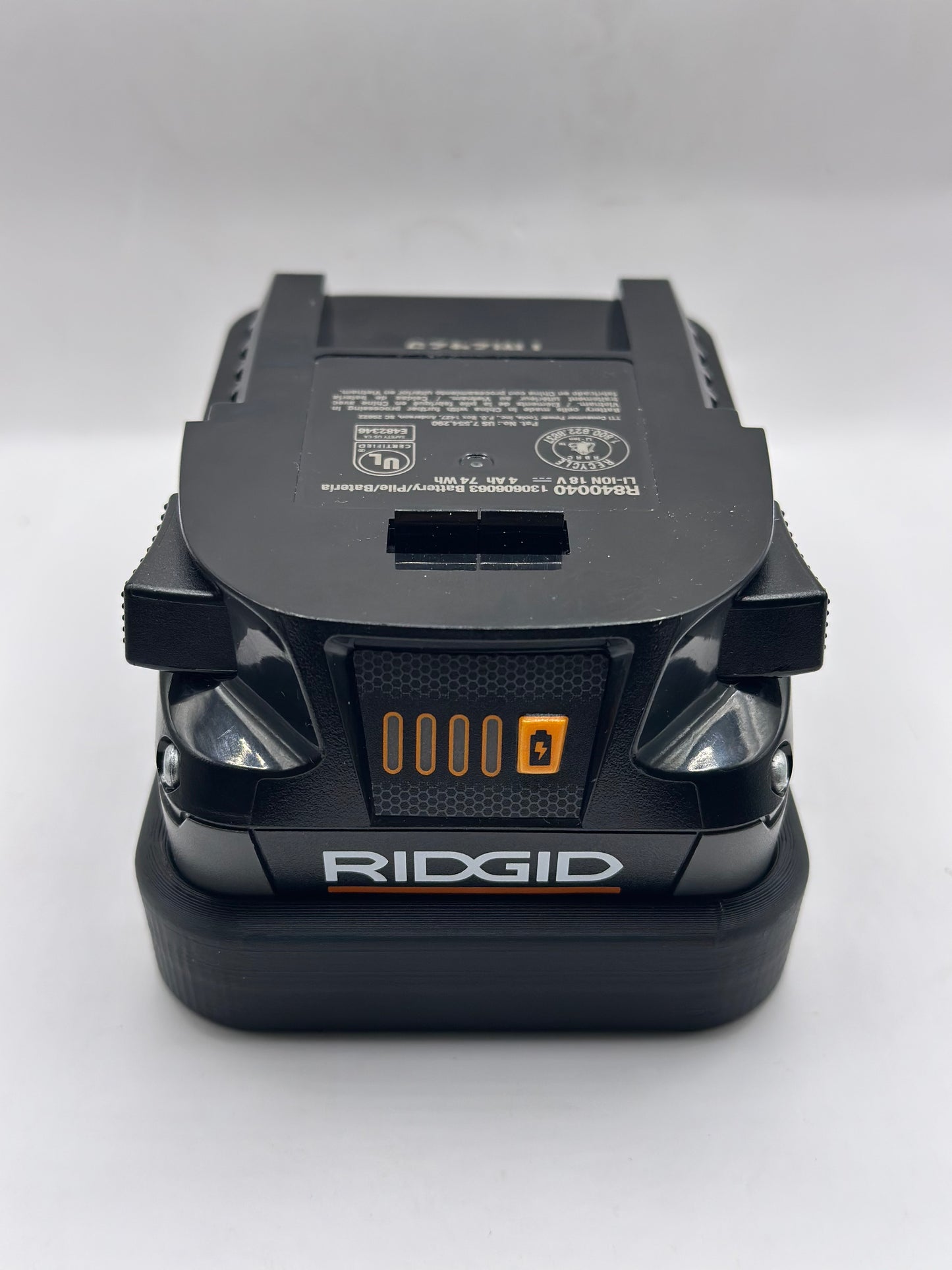 STS Auto Design RG184060 - Ridgid Magnetic Battery Cover