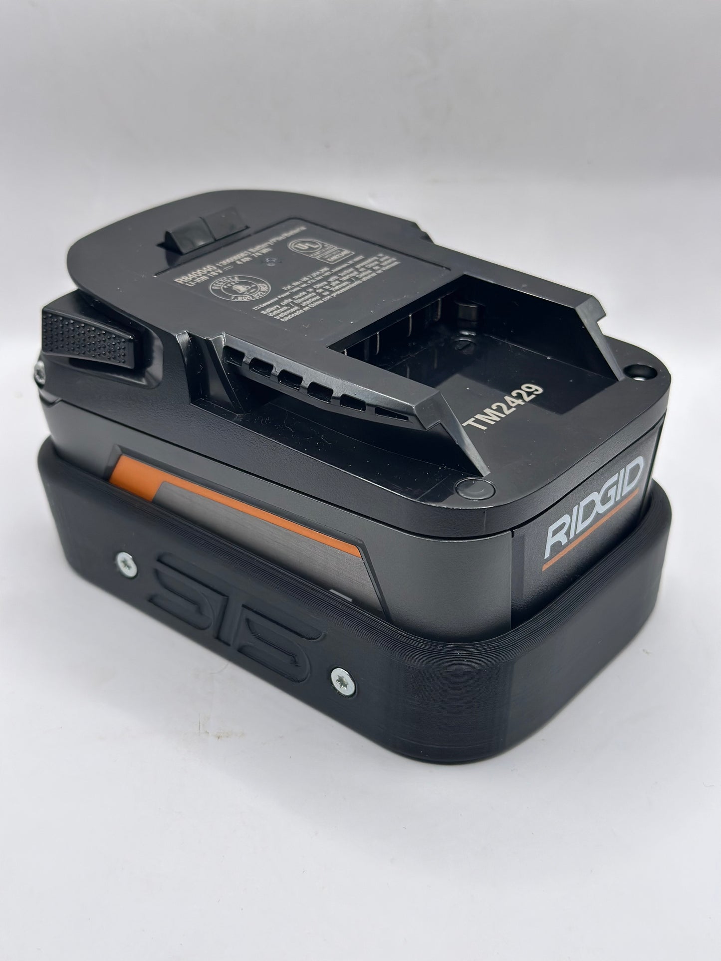 STS Auto Design RG184060 - Ridgid Magnetic Battery Cover