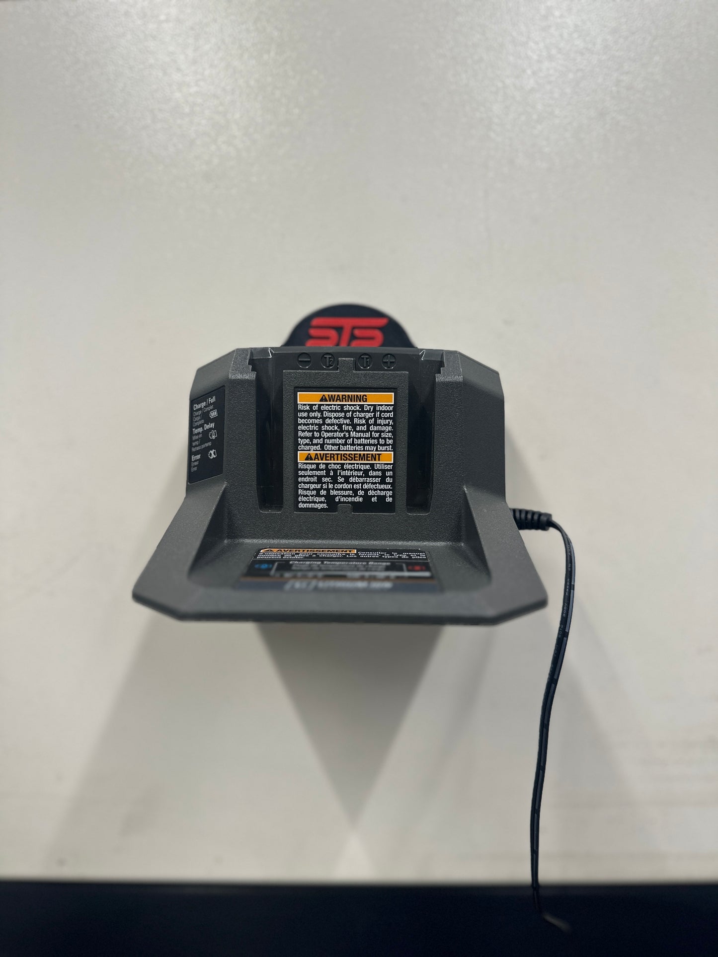 STS Auto Design RG18CH - Ridgid 18V Charger Magnetic Mount
