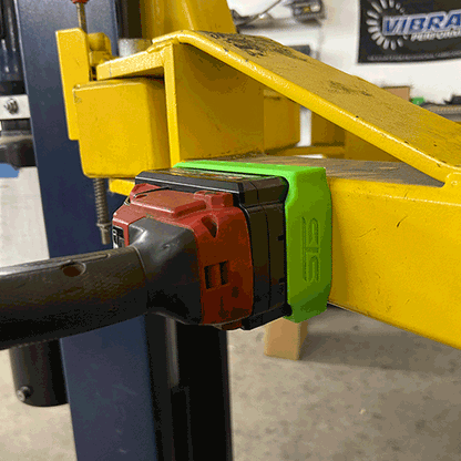 STS Auto Design MW1868HO – Milwaukee M18 Hi Output 6.0Ah/8.0Ah Magnetic Battery Cover