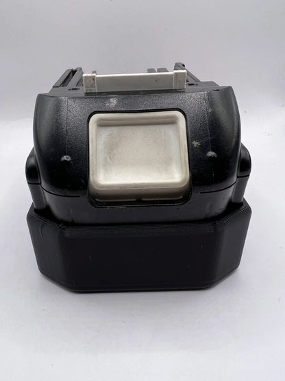 STS Auto Design MK18 – Makita 18V 3Ah/5Ah Magnetic Battery Cover