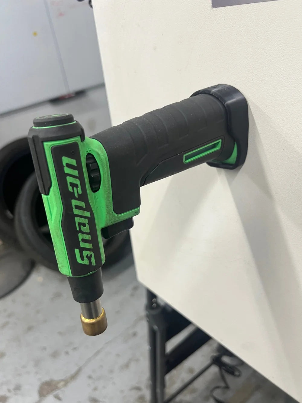 STS Auto Design Tools Magnetic Torch Holder – SNT300
